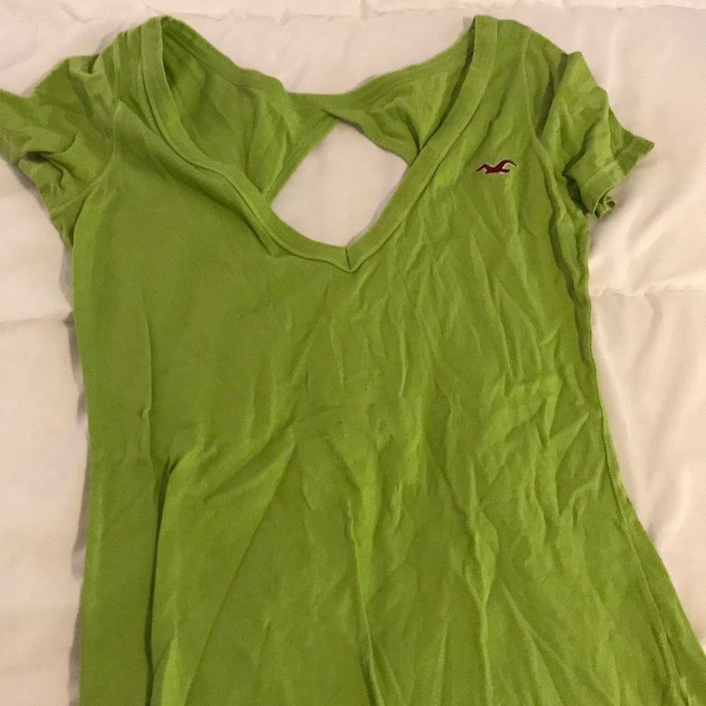 Hardly worn v neck T-shirt.